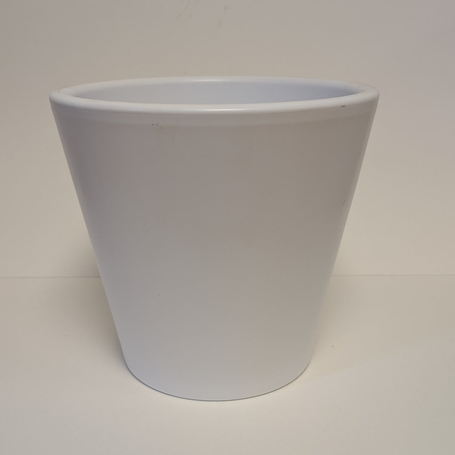 White Ceramic Planter - 19cm Plants